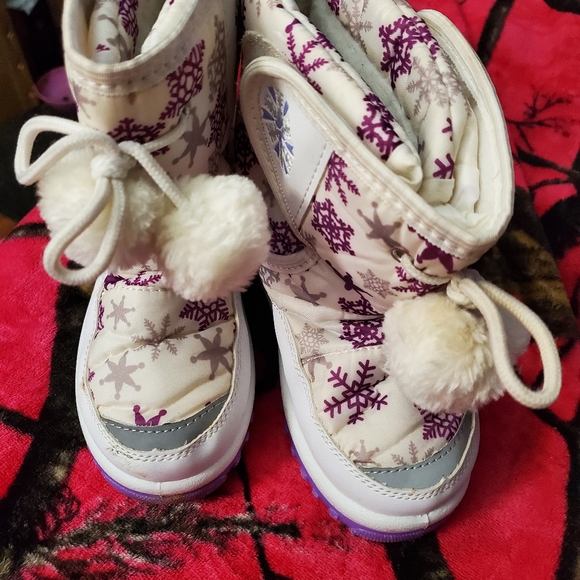 Girls Snow Boots - Picture 1 of 4